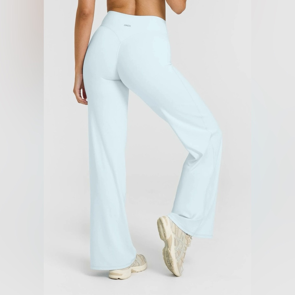 Oner Active Straight Leg pant in Cloud Blue